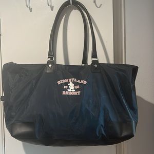 Disney Jumbo Carry on Duffle Bag / Tote ! Disney Vacation Travel Bag